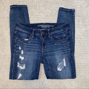 American eagle dark wash distressed jeggings
